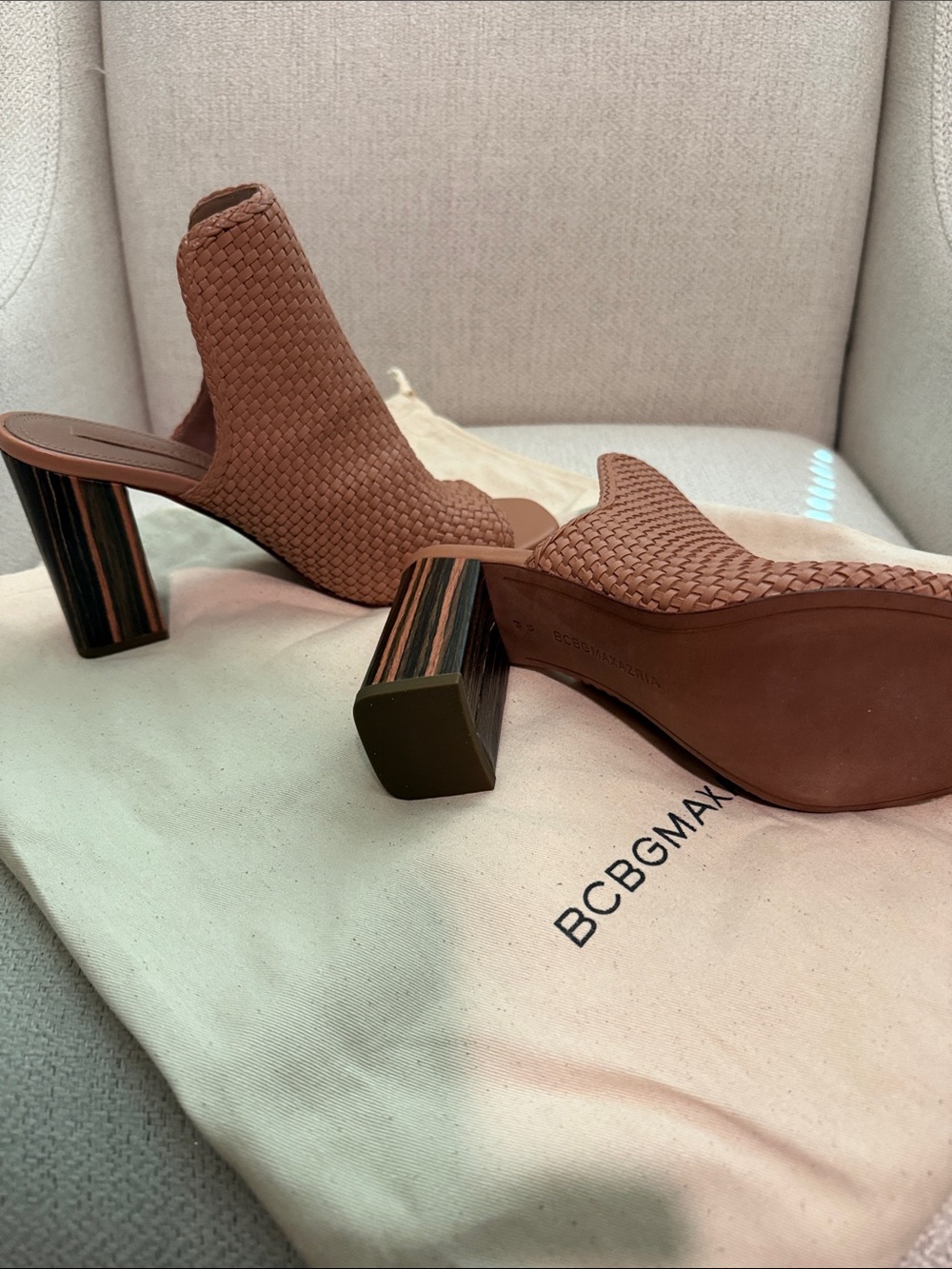 BCBGMaxAzria Brown Woven Peep-Toe Mule Sandals - Picture 4 of 4